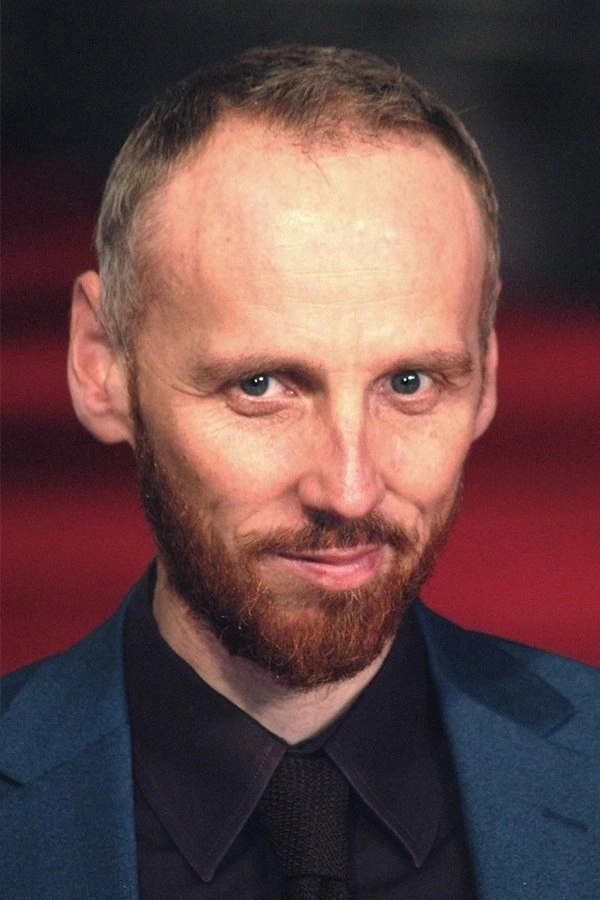 Юен Бремнер