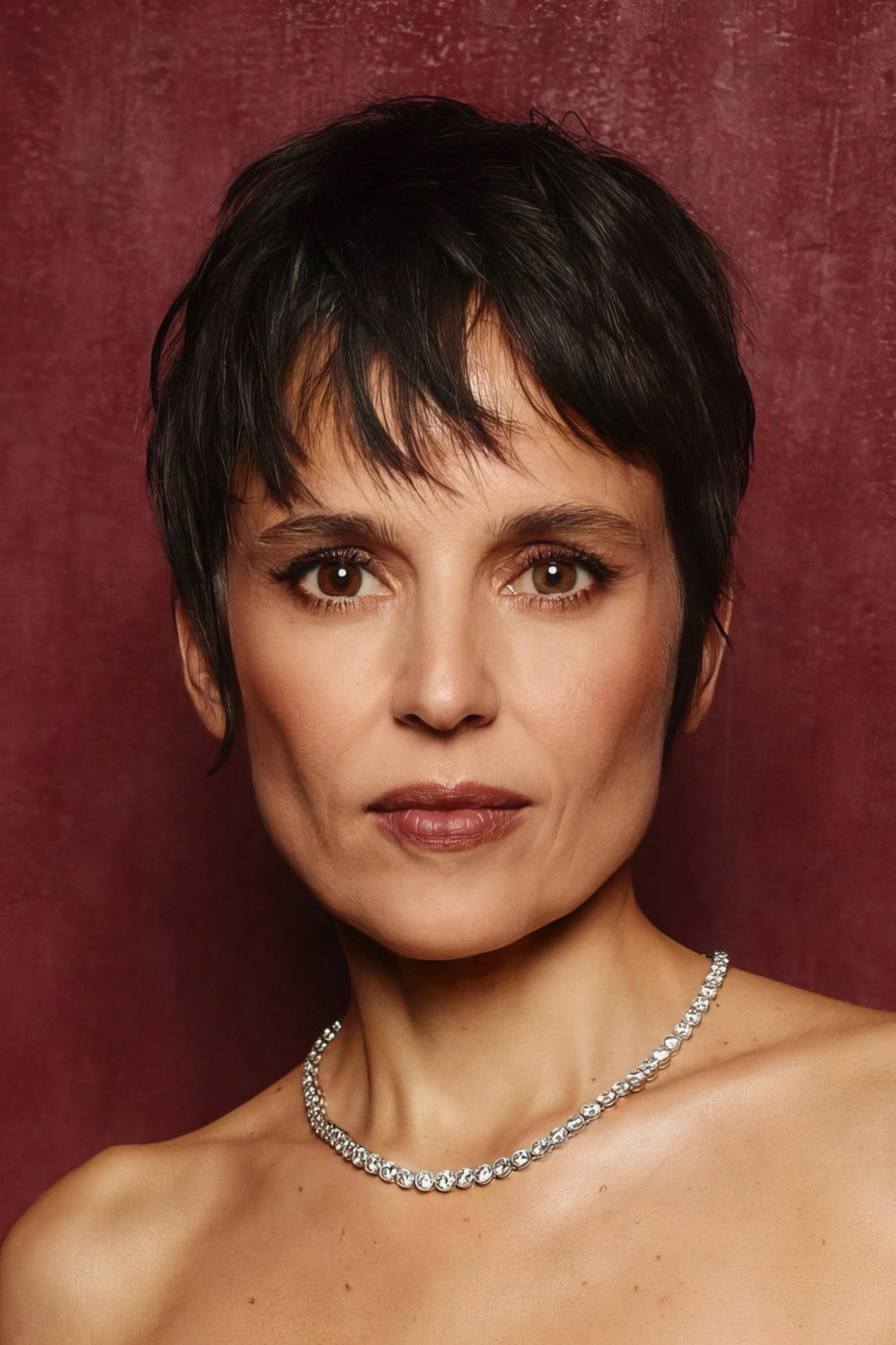 Елена Аная