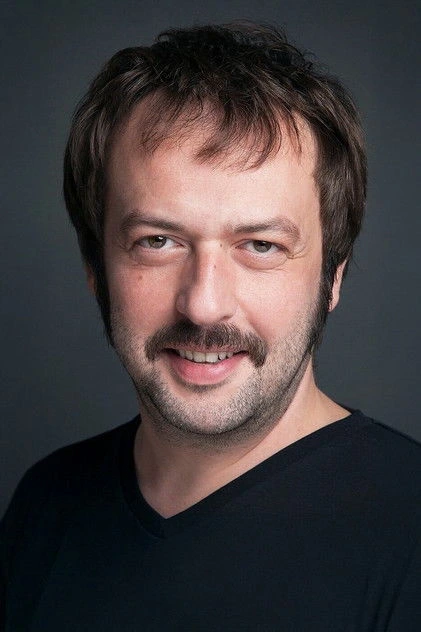Окан Ялабік